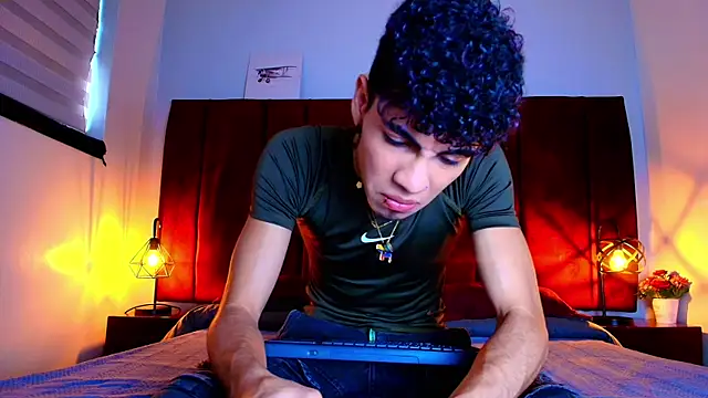 NeoRaptis online show from 09.23.25