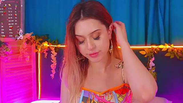 AlinaWalters online show from 11.15.25