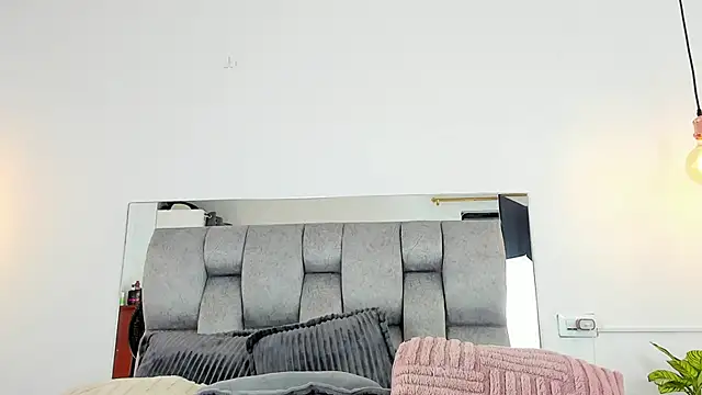 Snapshot of samarawells chatting on 01.24.25 samarawells online show from 01.24.25