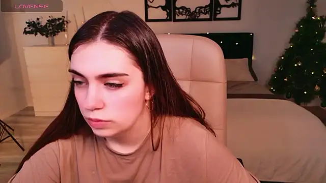 DaniellaLovely online show from 01.11.26