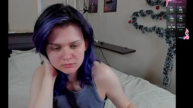 Snapshot of JulieTaylors chatting on 07.17.26 JulieTaylors online show from 07.17.26