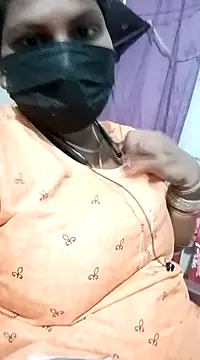 Snapshot of kavinila20 chatting on 12.08.24 kavinila20 online show from 12.08.24