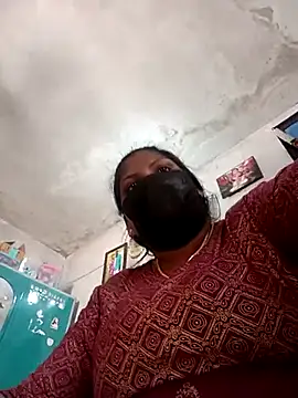 Snapshot of kavinila20 chatting on 02.16.25 kavinila20 online show from 02.16.25