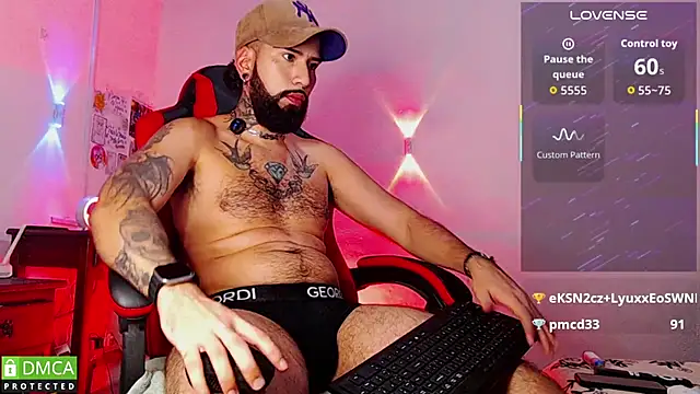 Snapshot of Diilanhott chatting on 05.15.26 Diilanhott online show from 05.15.26