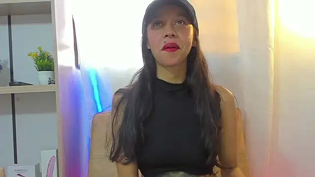 Snapshot of ladynemesis chatting on 02.14.25 ladynemesis online show from 02.14.25