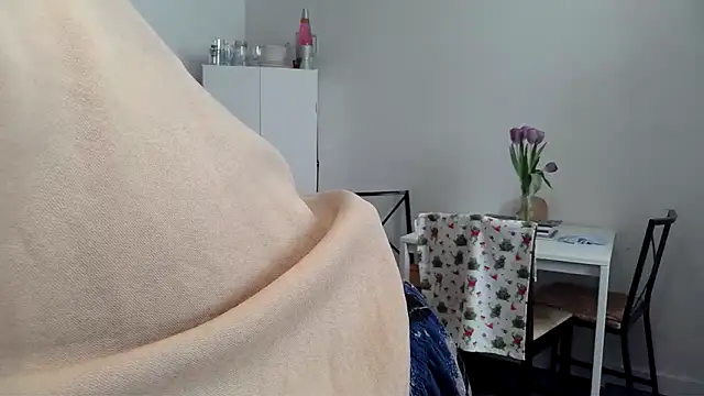 Snapshot of Kittyymaze1 chatting on 03.03.26 Kittyymaze1 online show from 03.03.26