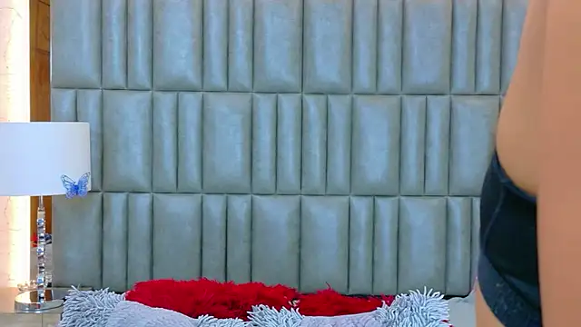 TiaraRosse online show from 03.03.26