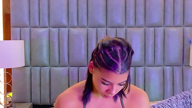 TiaraRosse online show from 04.29.26