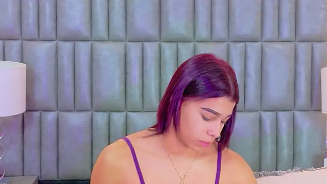 TiaraRosse online show from 05.18.26