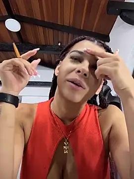 TiaraRosse online show from 06.10.26