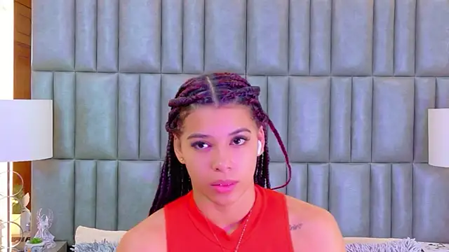 TiaraRosse online show from 06.19.26
