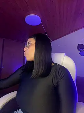 Snapshot of Isabella_boobd chatting on 06.17.26 Isabella boobd online show from 06.17.26