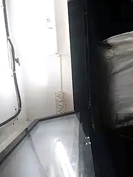 Snapshot of heartless__95 chatting on 02.06.25 heartless 95 online show from 02.06.25