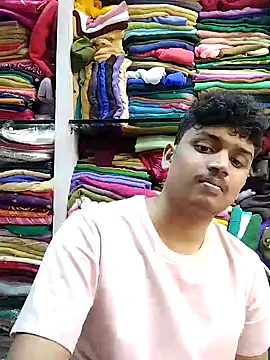 Snapshot of heartless__95 chatting on 02.16.25 heartless 95 online show from 02.16.25