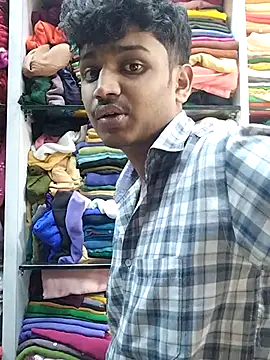 Snapshot of heartless__95 chatting on 02.21.25 heartless 95 online show from 02.21.25