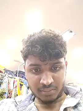 Snapshot of heartless__95 chatting on 09.10.25 heartless 95 online show from 09.10.25