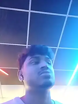 Snapshot of heartless__95 chatting on 11.16.25 heartless 95 online show from 11.16.25