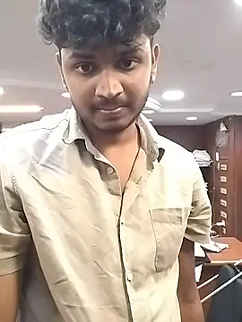 Snapshot of heartless__95 chatting on 02.18.26 heartless 95 online show from 02.18.26