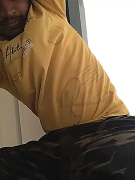 Snapshot of heartless__95 chatting on 03.17.26 heartless 95 online show from 03.17.26