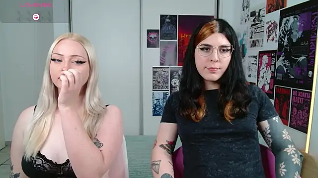 Snapshot of chloe_levine chatting on 02.23.26 chloe levine online show from 02.23.26