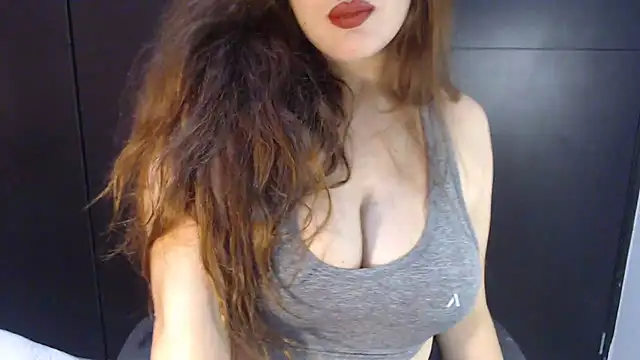 Snapshot of AdharaLujan chatting on 12.08.24 AdharaLujan online show from 12.08.24