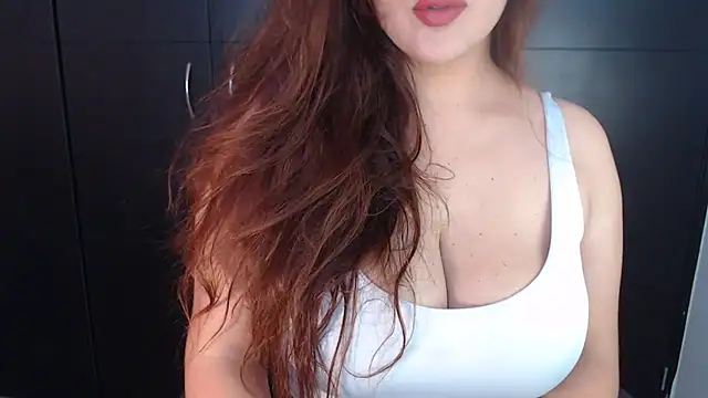 Snapshot of AdharaLujan chatting on 01.13.25 AdharaLujan online show from 01.13.25