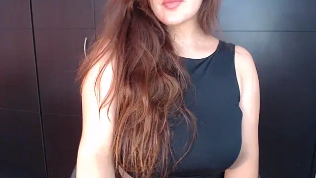 Snapshot of AdharaLujan chatting on 01.29.25 AdharaLujan online show from 01.29.25