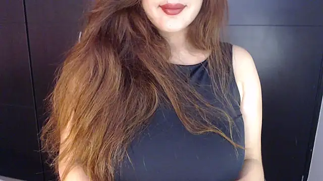 Snapshot of AdharaLujan chatting on 02.12.25 AdharaLujan online show from 02.12.25