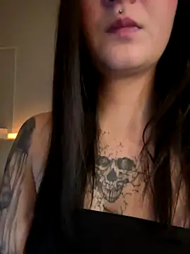 Snapshot of Jennyke66 chatting on 11.26.25 Jennyke66 online show from 11.26.25