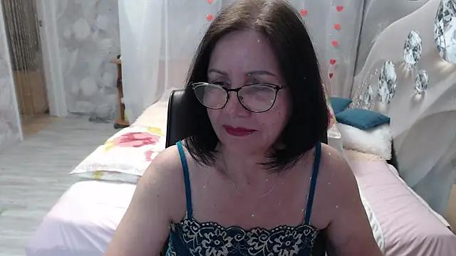 OlgaHottie online show from 04.14.26