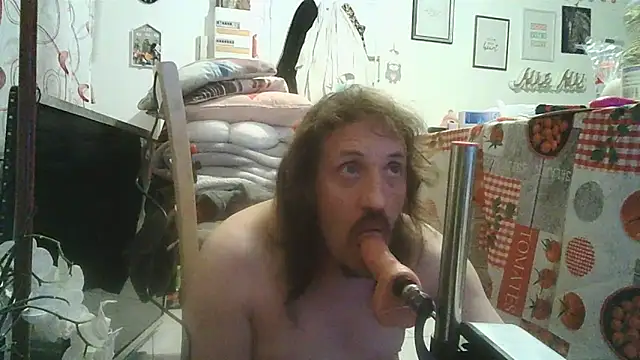 cyril020202 online show from 10.11.25