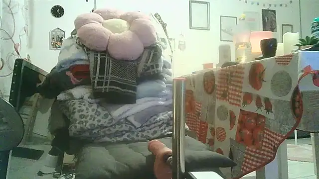 cyril020202 online show from 10.22.25