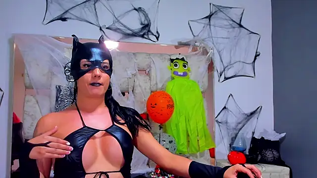 ZachaTompson online show from 10.31.25