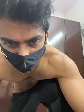 Snapshot of John_desihunk chatting on 12.10.24 John desihunk online show from 12.10.24