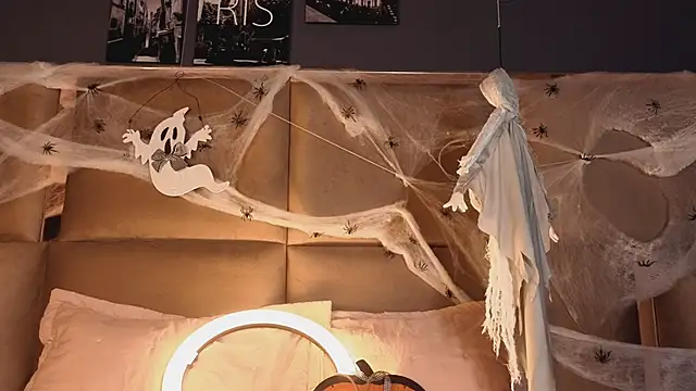 Snapshot of angelinepossy chatting on 10.24.25 angelinepossy online show from 10.24.25