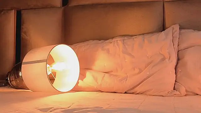 Snapshot of angelinepossy chatting on 11.21.25 angelinepossy online show from 11.21.25