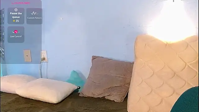 venus swet  online show from 09.15.25