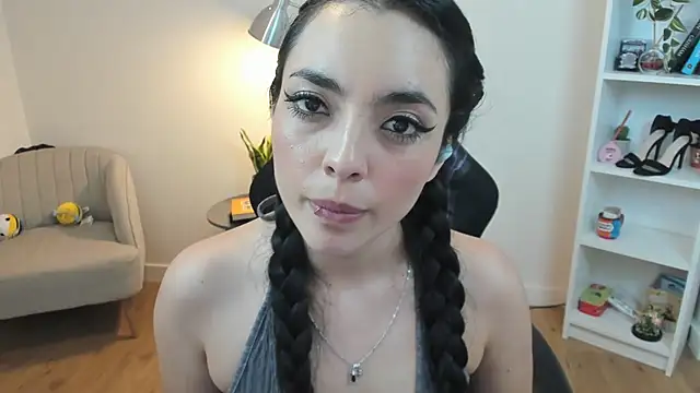  BellaEvans  online show from 03.05.25