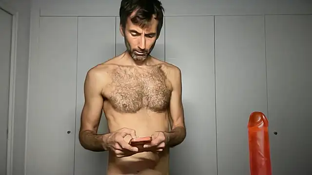 Snapshot of david_spanish chatting on 11.06.25 david spanish online show from 11.06.25