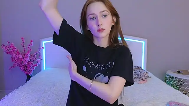 MichaDenver online show from 10.10.25