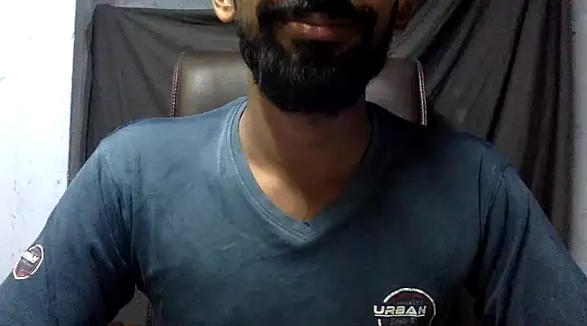 Snapshot of ASIF_F chatting on 12.12.24 ASIF F online show from 12.12.24