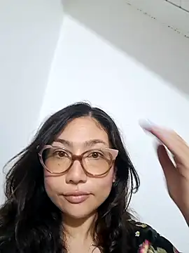 Mia Ruiz online show from 01.30.25