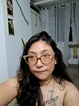 Mia Ruiz online show from 02.01.25