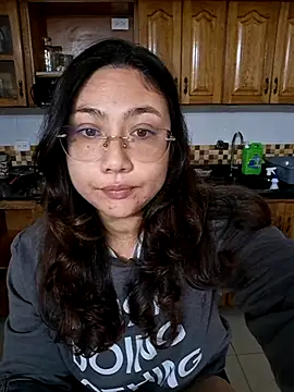 Mia Ruiz online show from 10.20.25