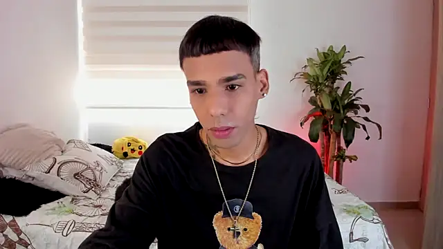 aldrinwhite online show from 09.12.25