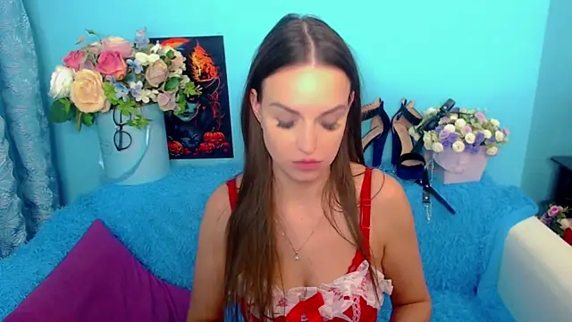 Snapshot of LindaaLu chatting on 12.09.24 LindaaLu online show from 12.09.24