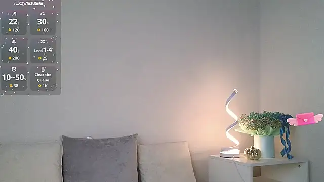 chloi hes online show from 10.25.25