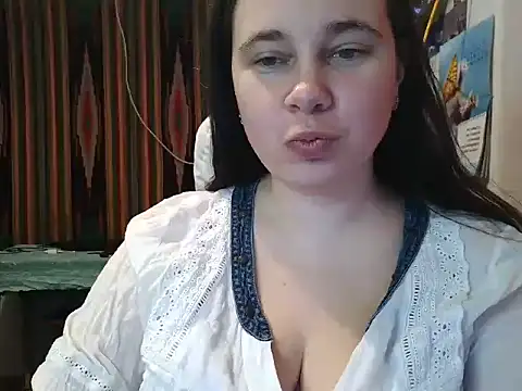 Cora Maro online show from 03.07.25