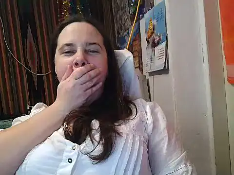 Cora Maro online show from 03.07.25