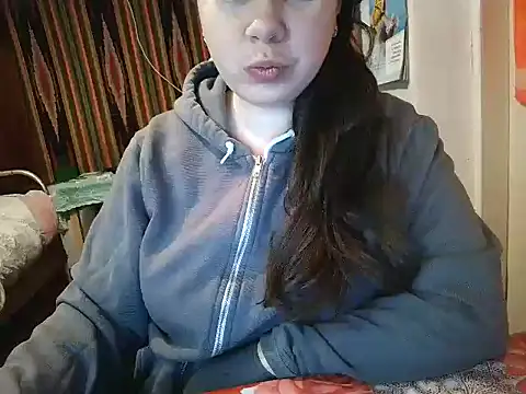 Cora Maro online show from 03.09.25